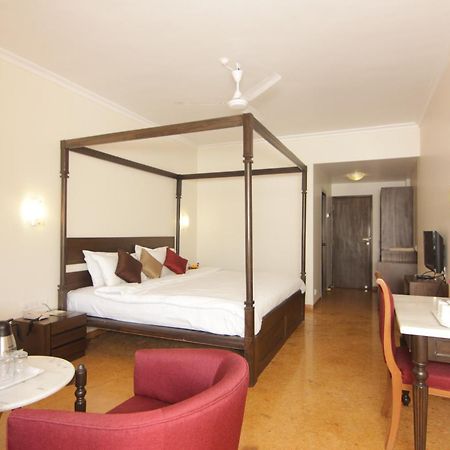 บลู คันทรี่ รีสอร์ต Hotel พันช์กานี ภายนอก รูปภาพ