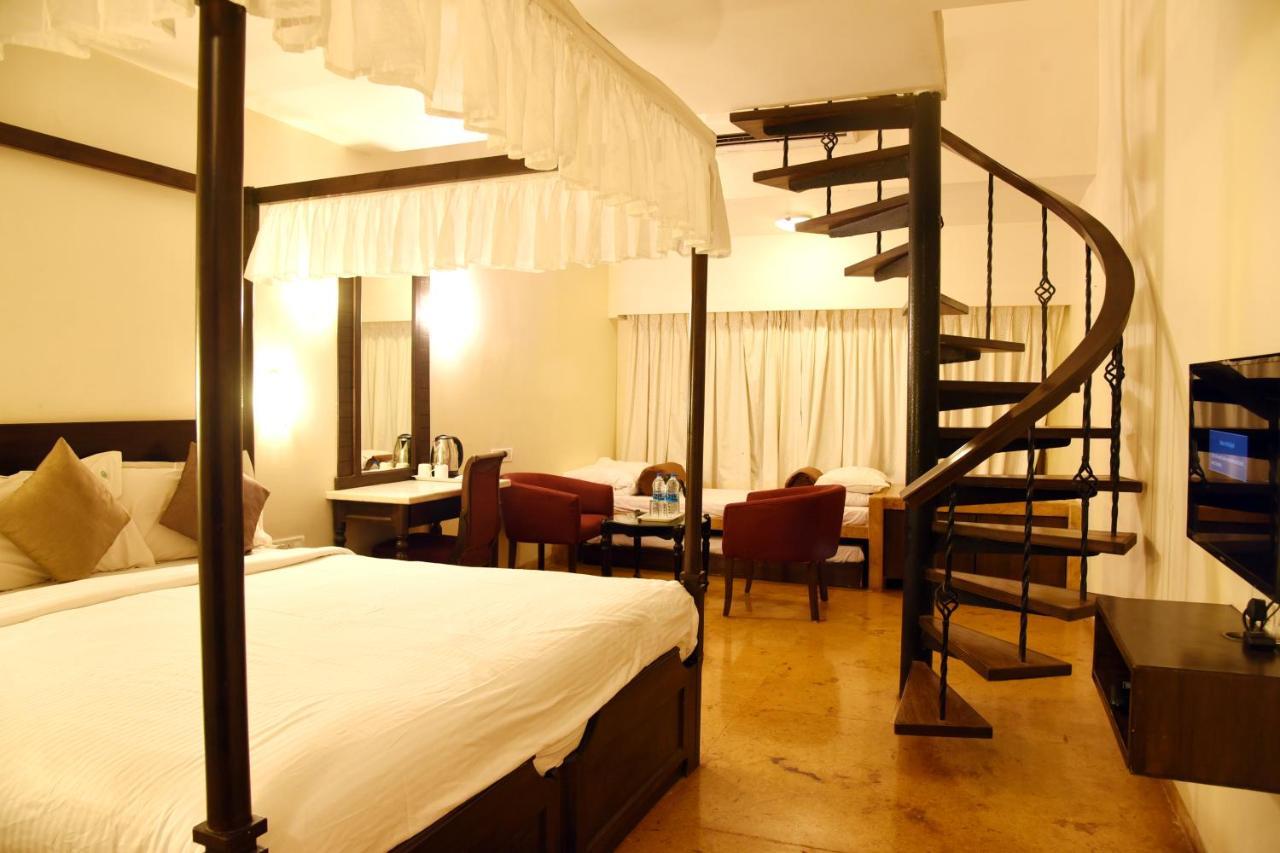 บลู คันทรี่ รีสอร์ต Hotel พันช์กานี ภายนอก รูปภาพ