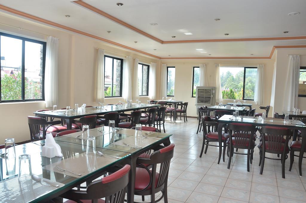 บลู คันทรี่ รีสอร์ต Hotel พันช์กานี ภายนอก รูปภาพ
